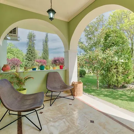 Casa Giardino Laganas