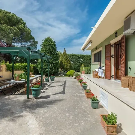 Casa Giardino * Laganas